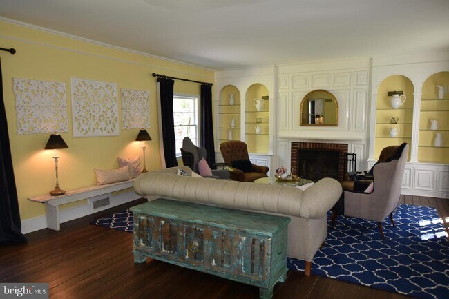 Foto del edificio - 8104 Woodhaven Blvd