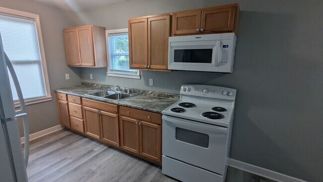 Foto del edificio - 2 bedroom, 1 bath house