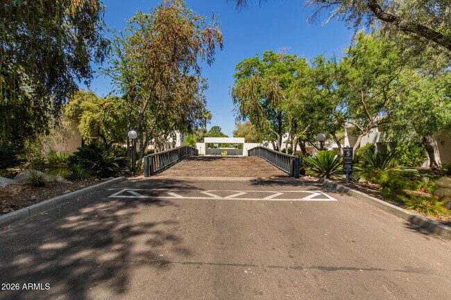 Foto del edificio - 4656 N 40th St