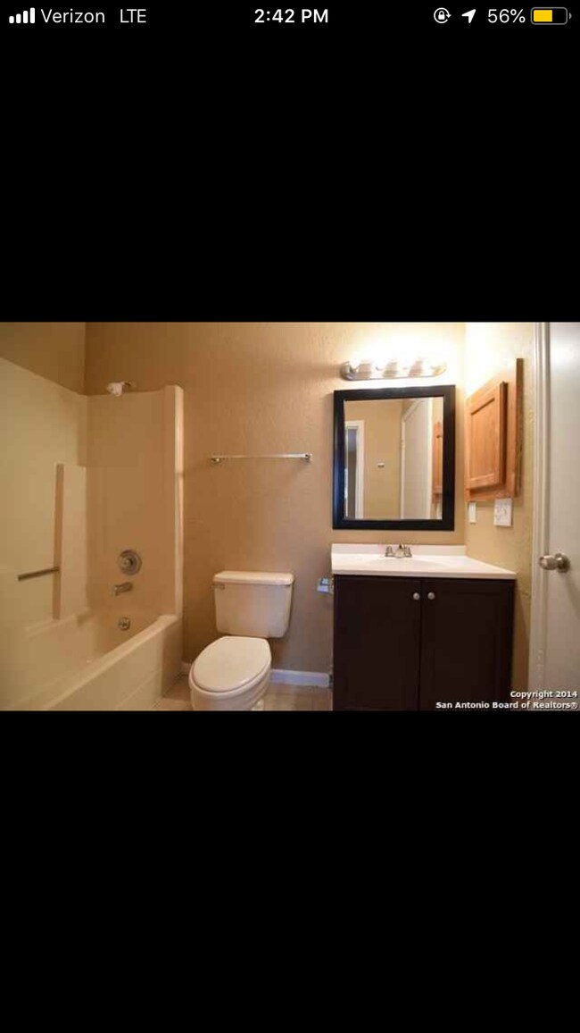 Foto del edificio - 202 Fir Dale