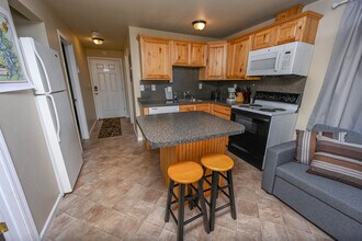 Building Photo - 30 Country Aire Ln