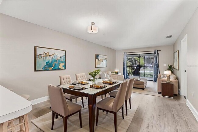 Foto del edificio - 7866 Eagle Creek Dr