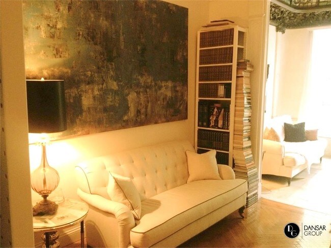Foto del edificio - 29 W 76th St