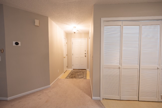 Building Photo - 2934 Mulberry Ln