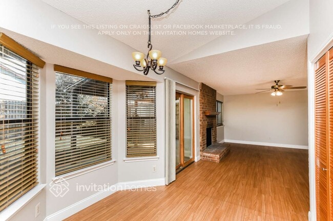 Building Photo - 1614 Stoneway Dr