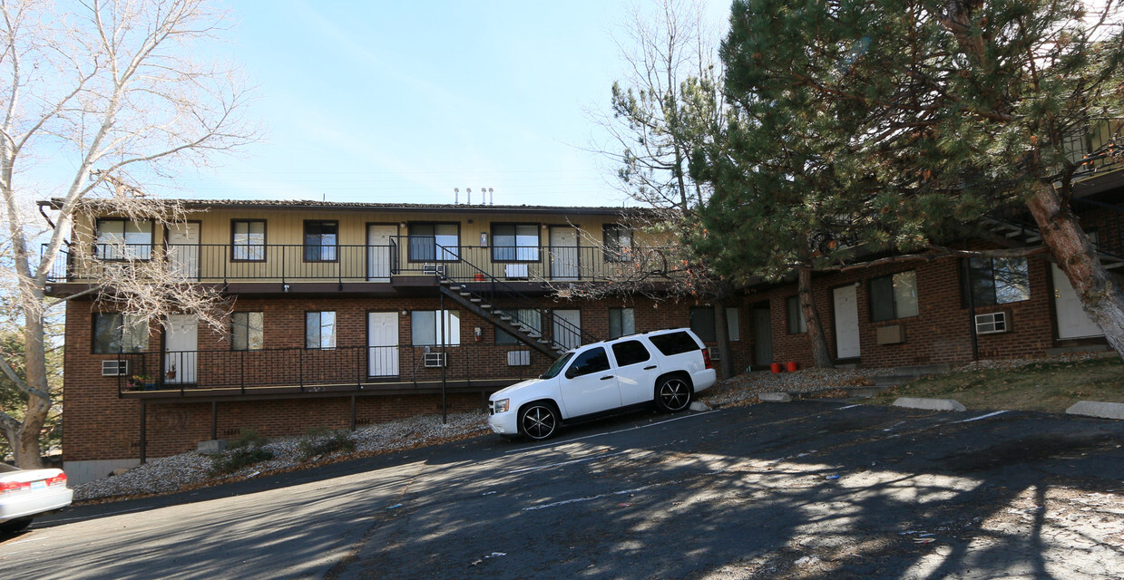 Building Photo - 1170 Brinkby Ave