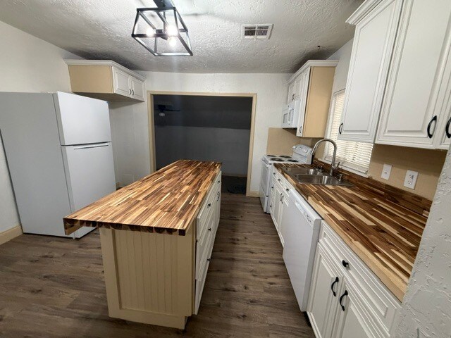 Foto del edificio - 512 NW Glendale Dr