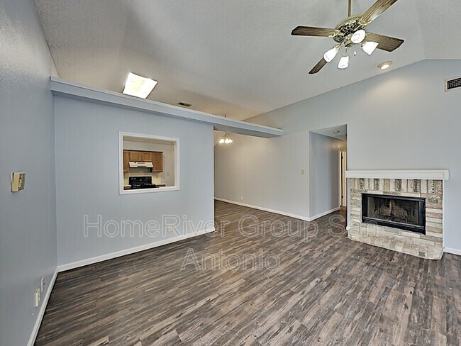 Building Photo - 5807 Spring Cabin