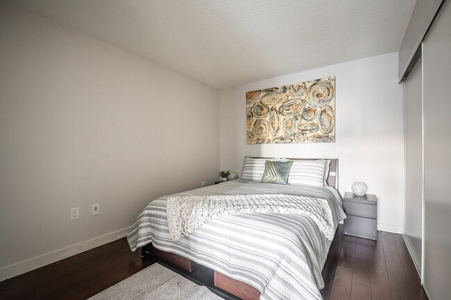 Photo du bâtiment - 151 Dan Leckie Way