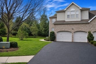 Building Photo - 2406 Taggert Dr