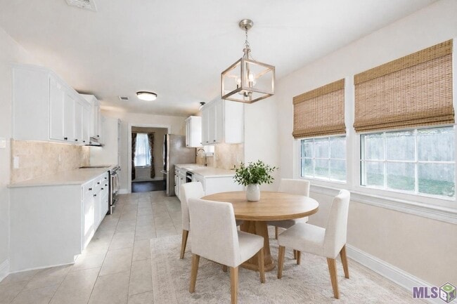 Foto del edificio - 10859 Cal Rd