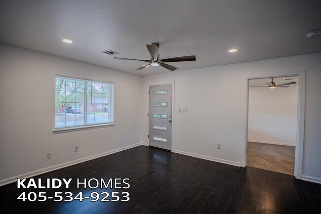 Foto del edificio - 413 Winding Ln