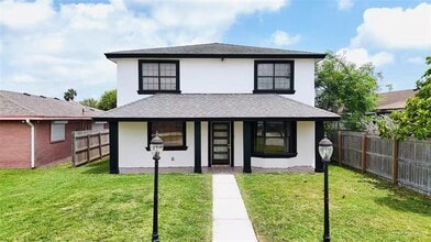 Building Photo - 1754 Illinois St