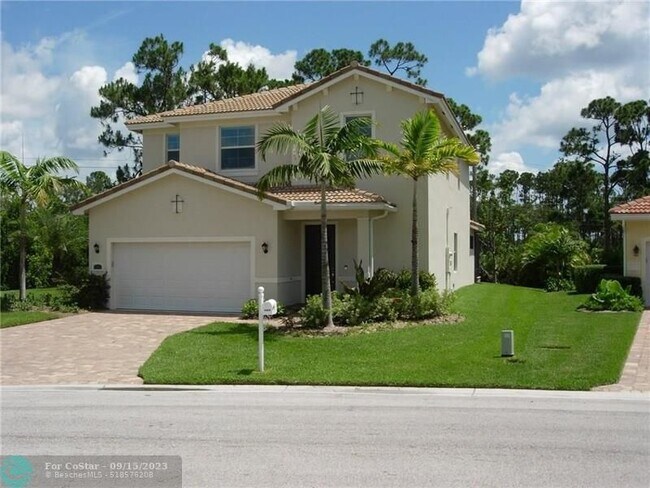 Building Photo - 495 NE Abaca Way