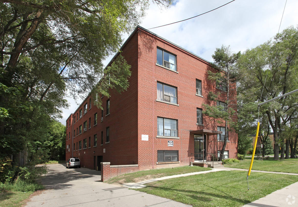Building Photo - 568 Lawrence Ave W