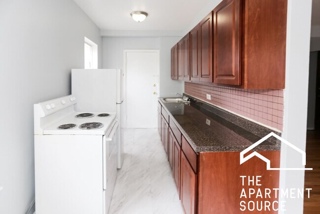 Foto del edificio - 4529 N Malden St