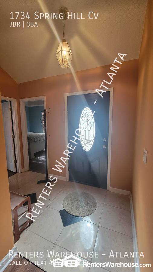 Building Photo - Spacious 3 Bedroom w/ additional loft spac...