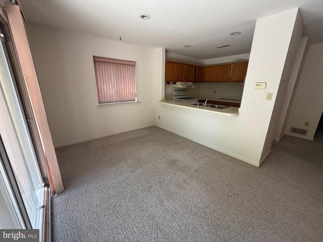Building Photo - 46 Muirfield Dr