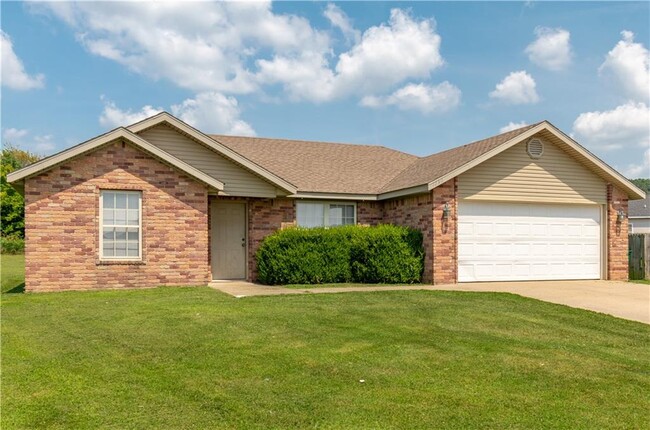 Building Photo - 1230 Bo Ln