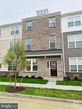 Building Photo - 2125 Grand Reserve Ln