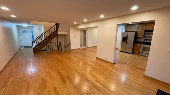 Building Photo - 1723 Wildberry Dr