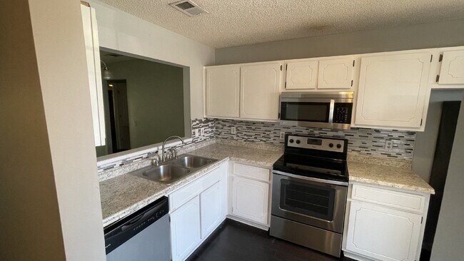 Foto del edificio - Condo For Rent