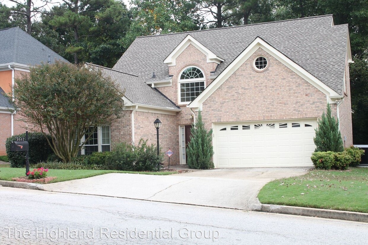 3 br, 2.5 bath House 2643 Glenrose Hill House Rental in Atlanta, GA