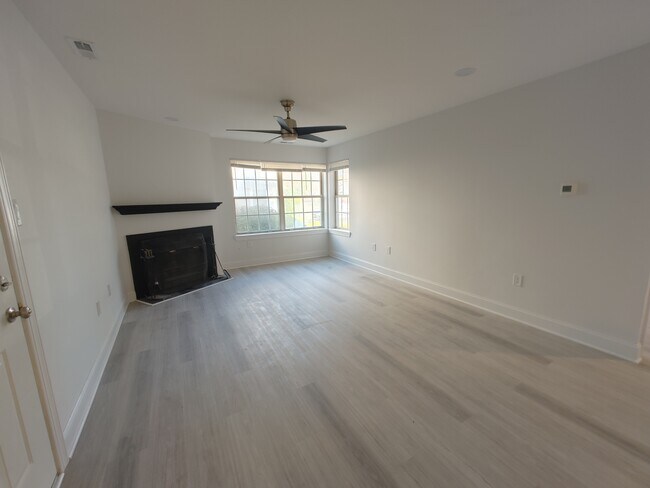 Foto del edificio - 53 Driftwood Ct