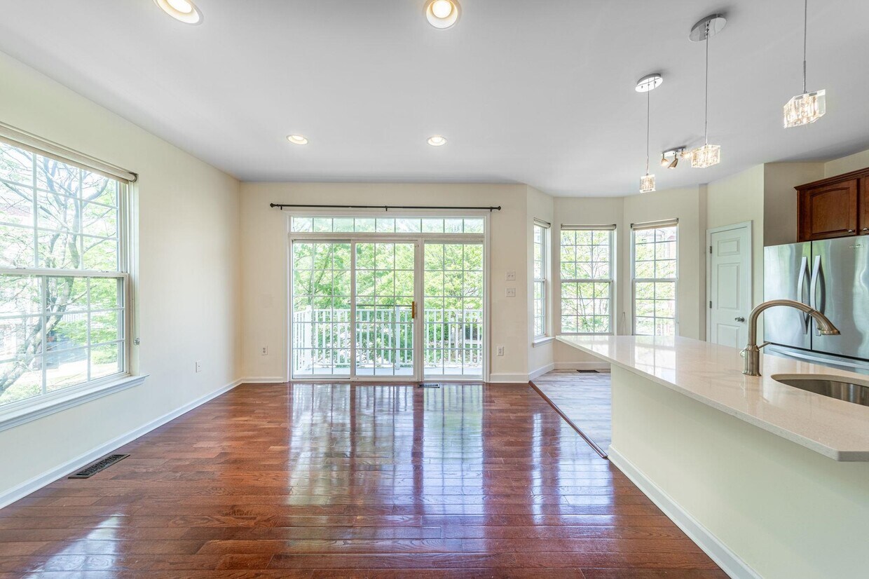 Foto principal - 1 Carpenter Ct