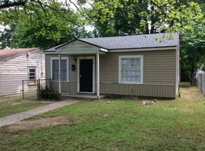 Building Photo - 5915 Henderson Ave