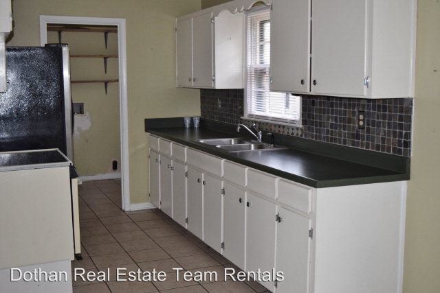 Building Photo - 3 br, 1.5 bath House - 1222 N Park Avenue