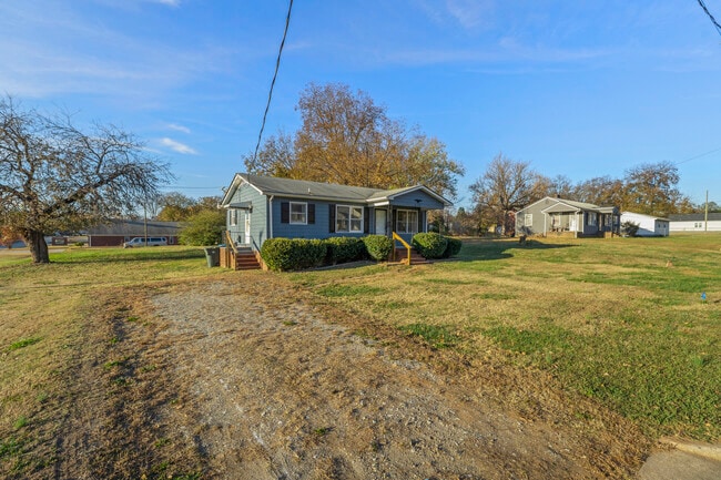 Building Photo - 628 S Caldwell St