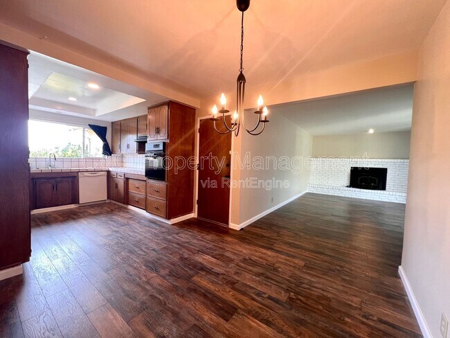 Building Photo - 1221 La Canada Way