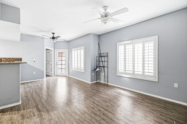 Building Photo - Charming First-Floor 2-Bedroom Condo