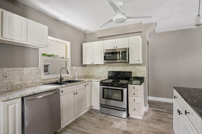 Photo - 3 Bedroom Home For Rent