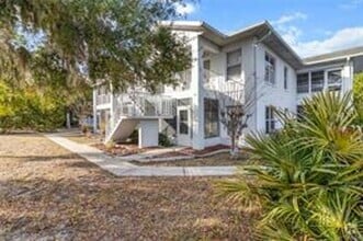 Building Photo - 919 SE Mayo Dr