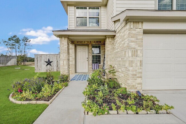 Foto del edificio - 1702 Campos Ct