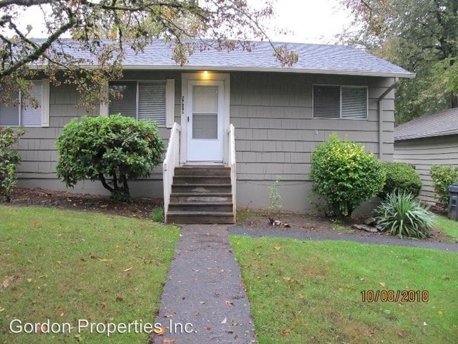 Building Photo - 5927-5929 NE 55th Ave