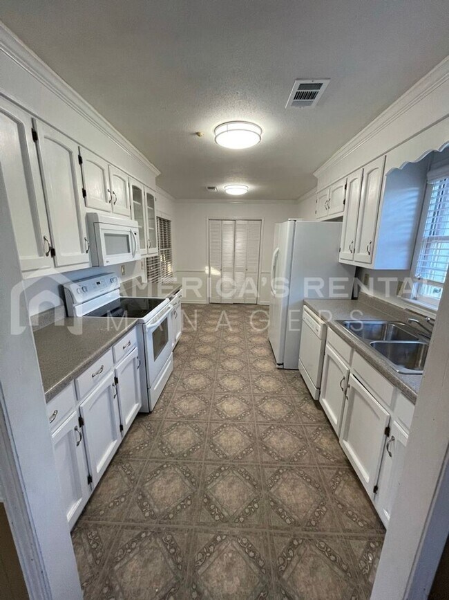 Foto del edificio - Great Home for Rent in Tuscaloosa, AL! AVAILABLE TO VIEW WITH 48HR NOTICE!!!