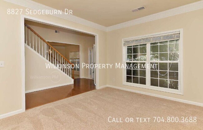 Foto del edificio - 8827 SedgeBurn Dr