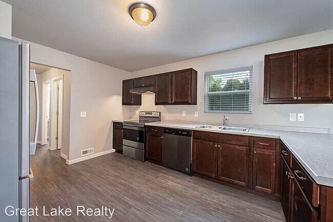 Foto del edificio - 4 br, 2.5 bath House - 8790 Tiburon Lane