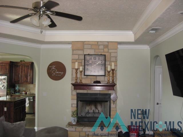 Foto del edificio - 213 Almond Tree Ln