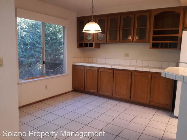 Building Photo - 4 br, 2 bath House - 219 Ballindine