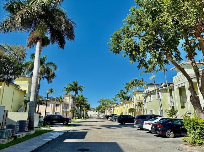 Foto del edificio - 2665 NE 4th St