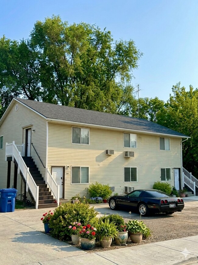 Foto del edificio - 344 Caswell Ave W