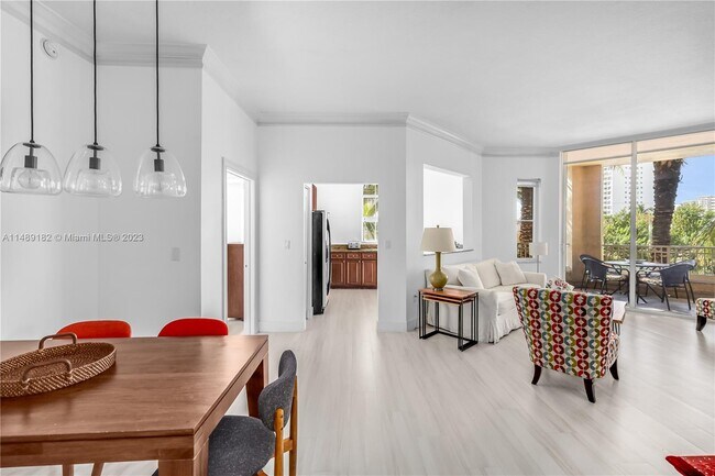 Foto del edificio - 3001 NE 185th St