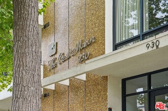 Building Photo - 930 3rd St