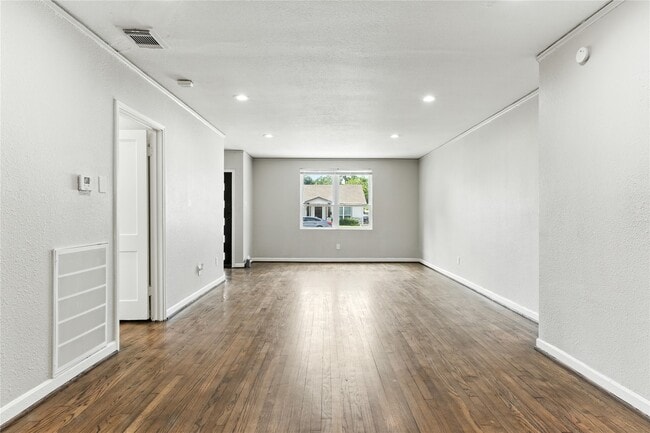 Building Photo - 3863 Arbor St