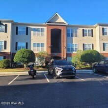 Building Photo - 2808 Bloomfield Ln