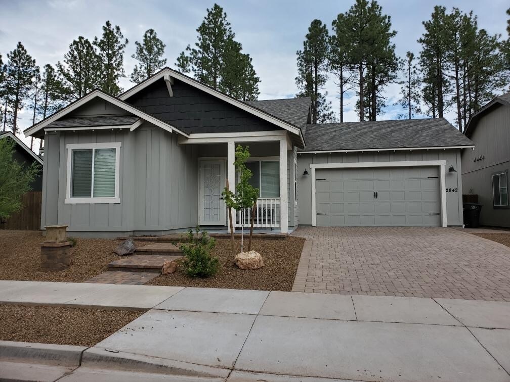 Primary Photo - 2842 W Alamo Dr